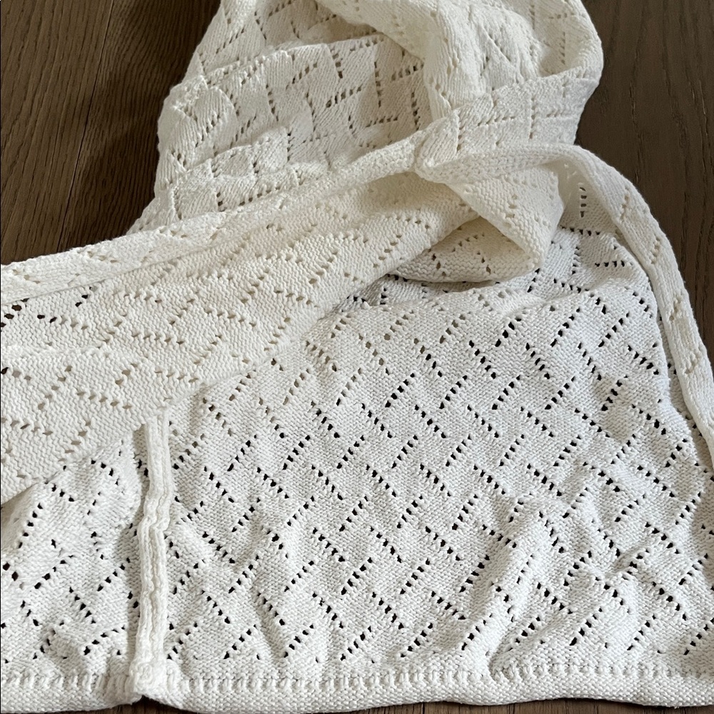 Dynamite Open Knit V-Neck Max - Picture 7 of 9